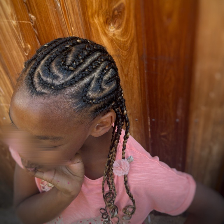 Nattes collées enfant