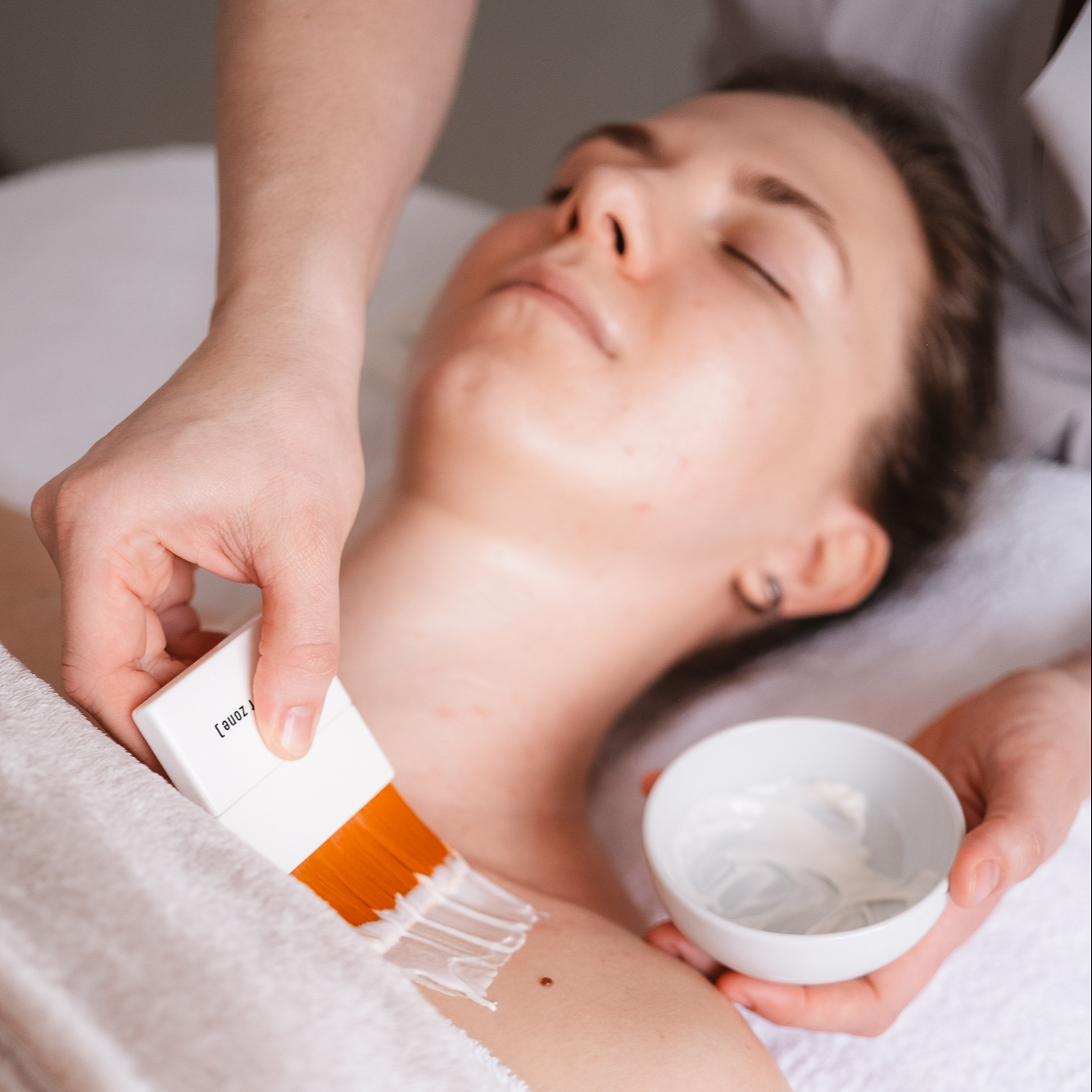 Essential Facial 60