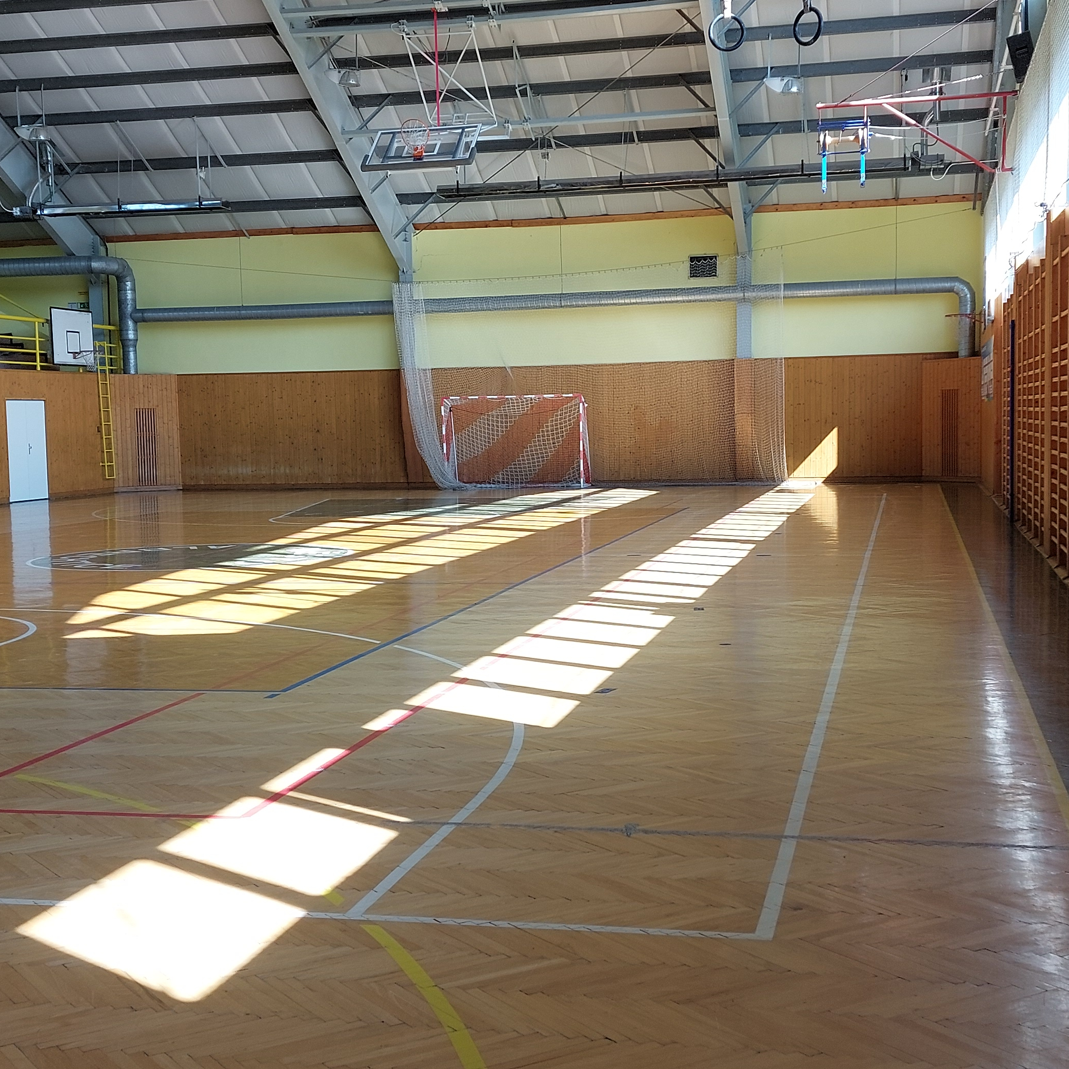 Velká tělocvična 4 hod.