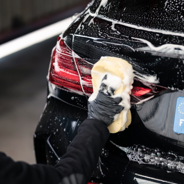 Nettoyage voiture intérieur (siège) + extérieur