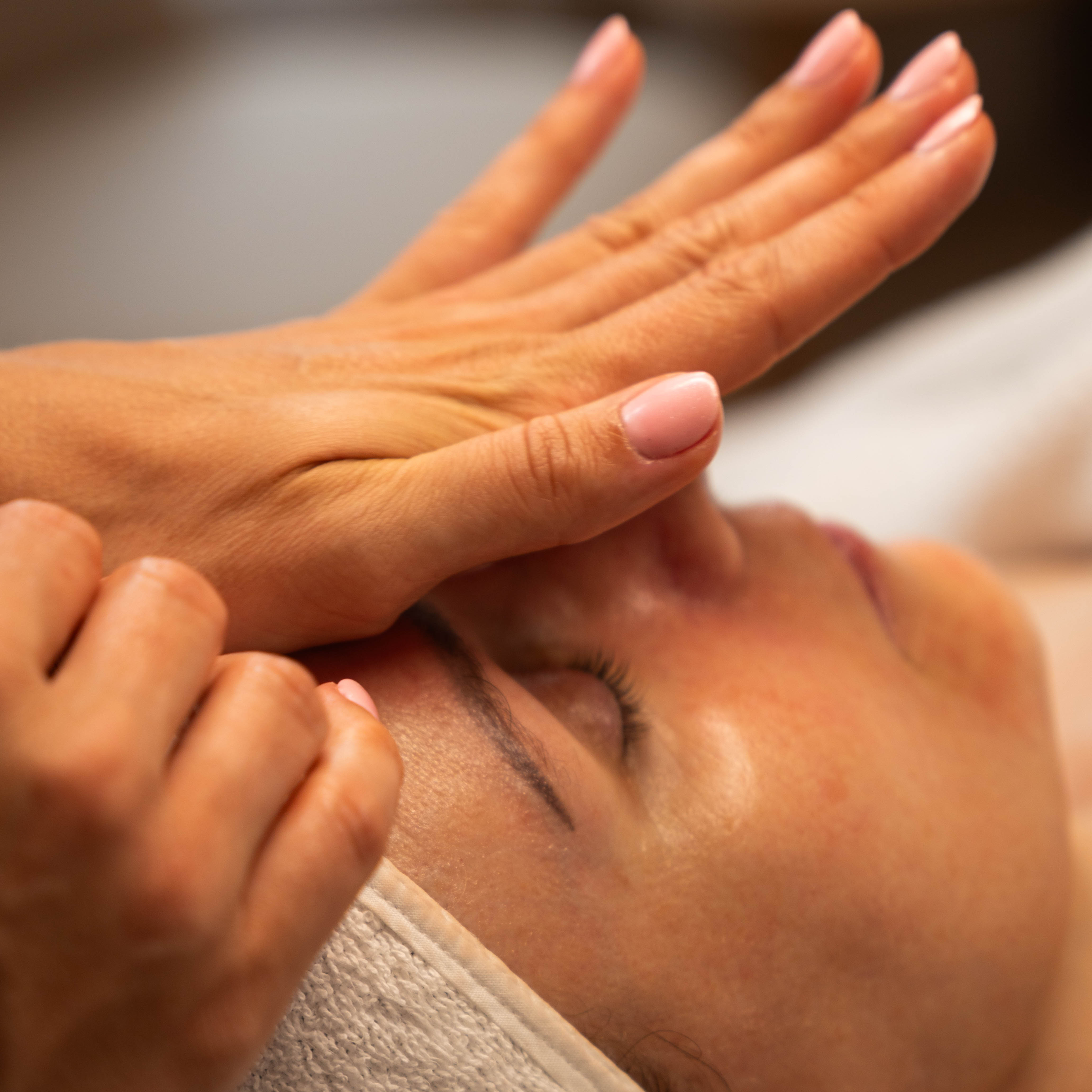 Hydratační kúra: Hloubková hydratace pleti