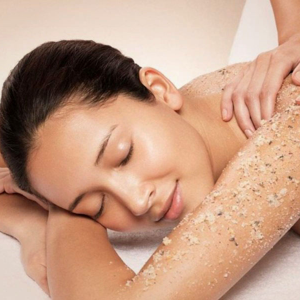 Exfoliação Hidratante Corpo Completo + Sauna