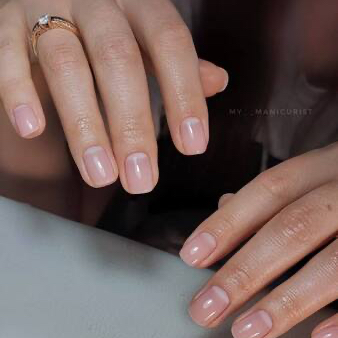 Manikúra dámská klasická / Women's classic manicure