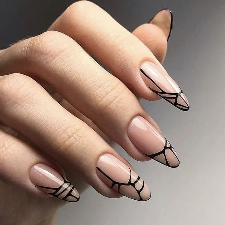 Doplnění nehtové modeláže