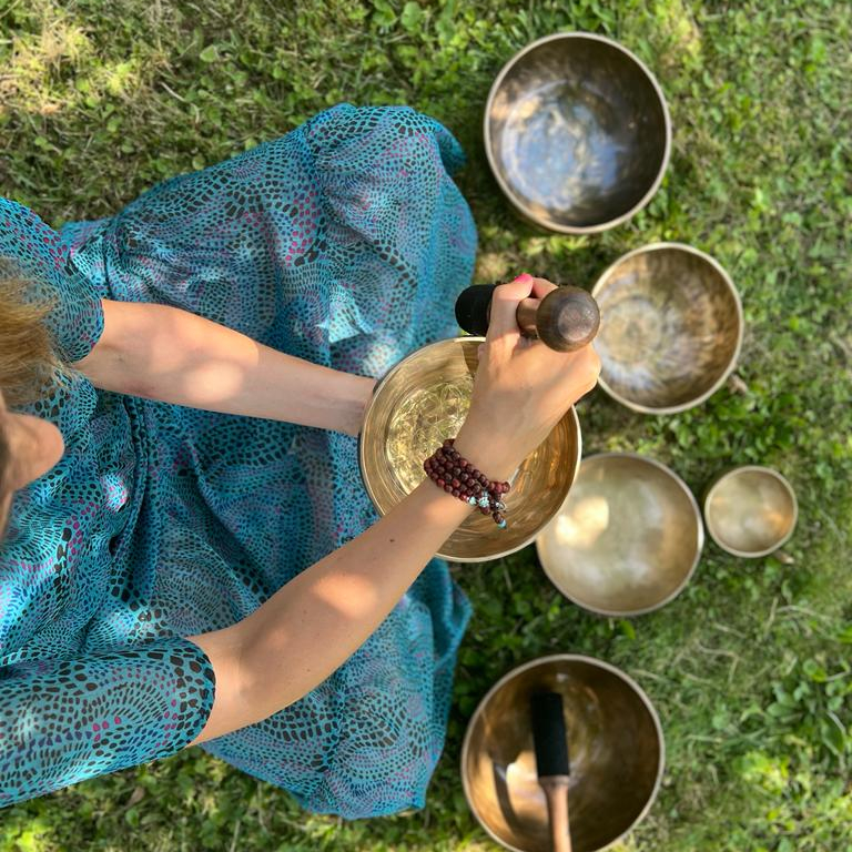 Massage sonore multi outils et massage des pieds