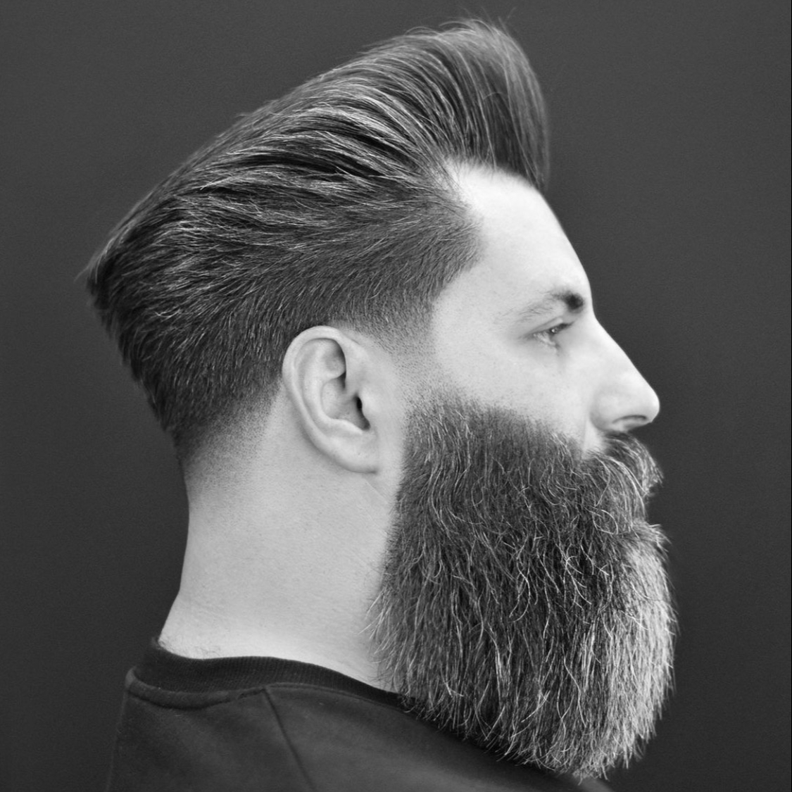 Mix střih + úprava vousů/hot towel