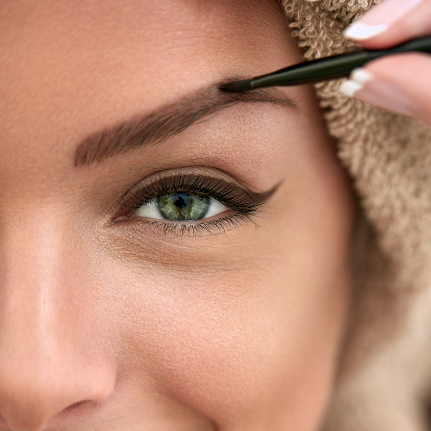 Teinture des sourcils