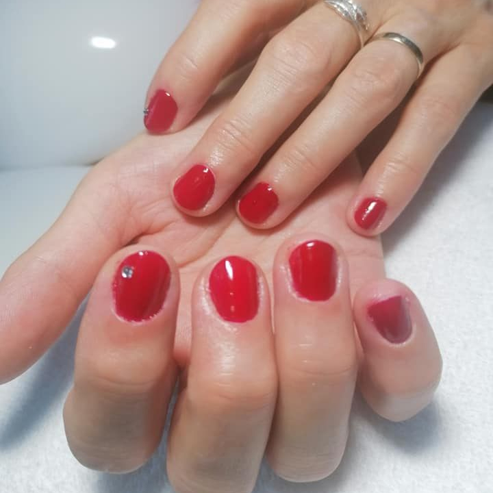 Pose semi permanent main