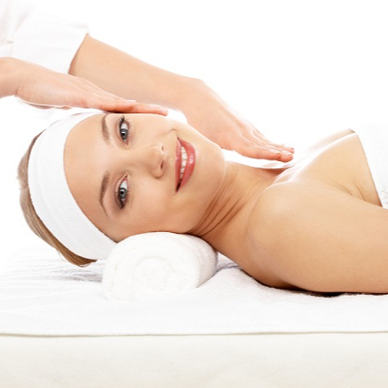 Consultation & Skin Treatment, Skin Analyse and Care Plan