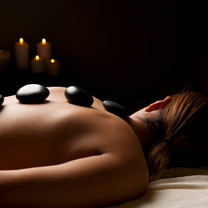 Aromaterápiás, illóolajos, lávaköves harmónia masszázs  90'