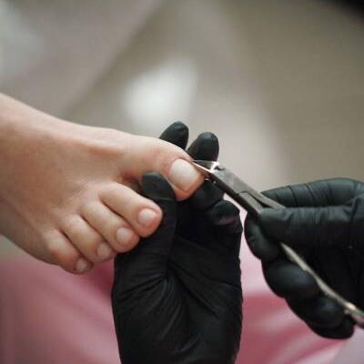 Pedikúra dámská klasická / Women's classic pedicure