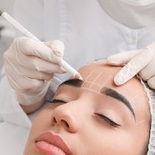 Korekce permanentního make-upu obočí