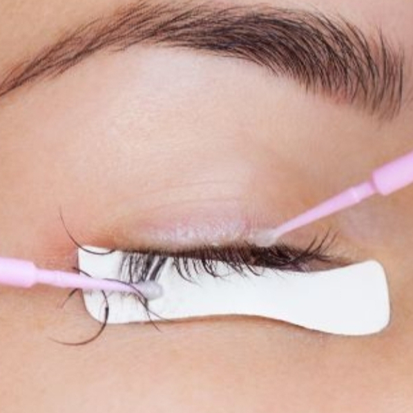 Odstranění prodloužených řas