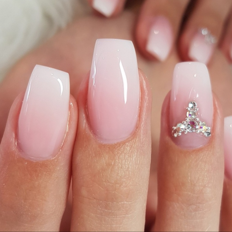 Akrylové nehty - Ombré