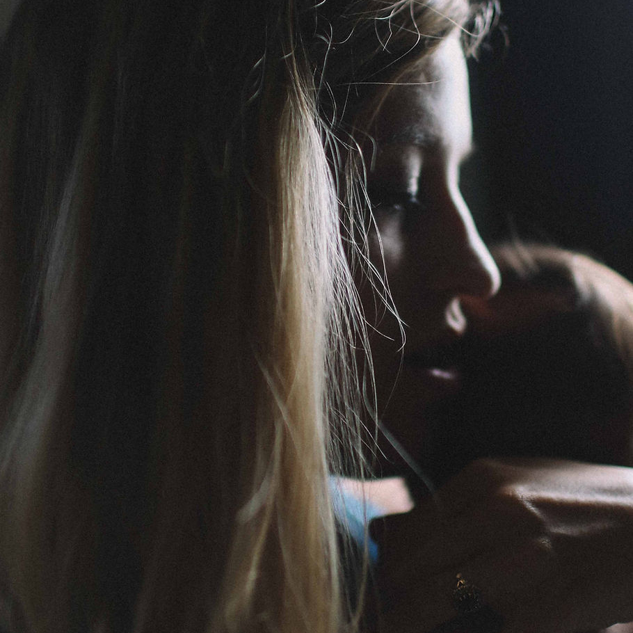 De peau à peau ( massage avec bébé )