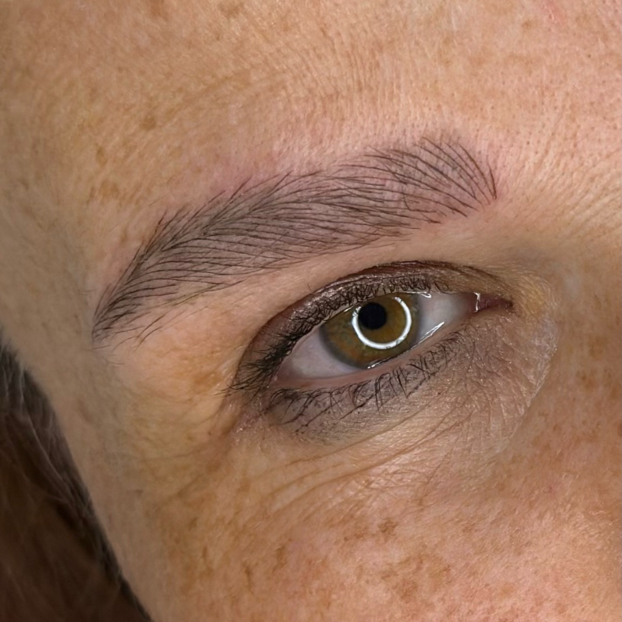 Permanentní make-up obočí - microblading