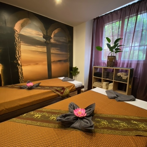 Masáž horkým olejem 60 minut, Thai Hot Oil massage