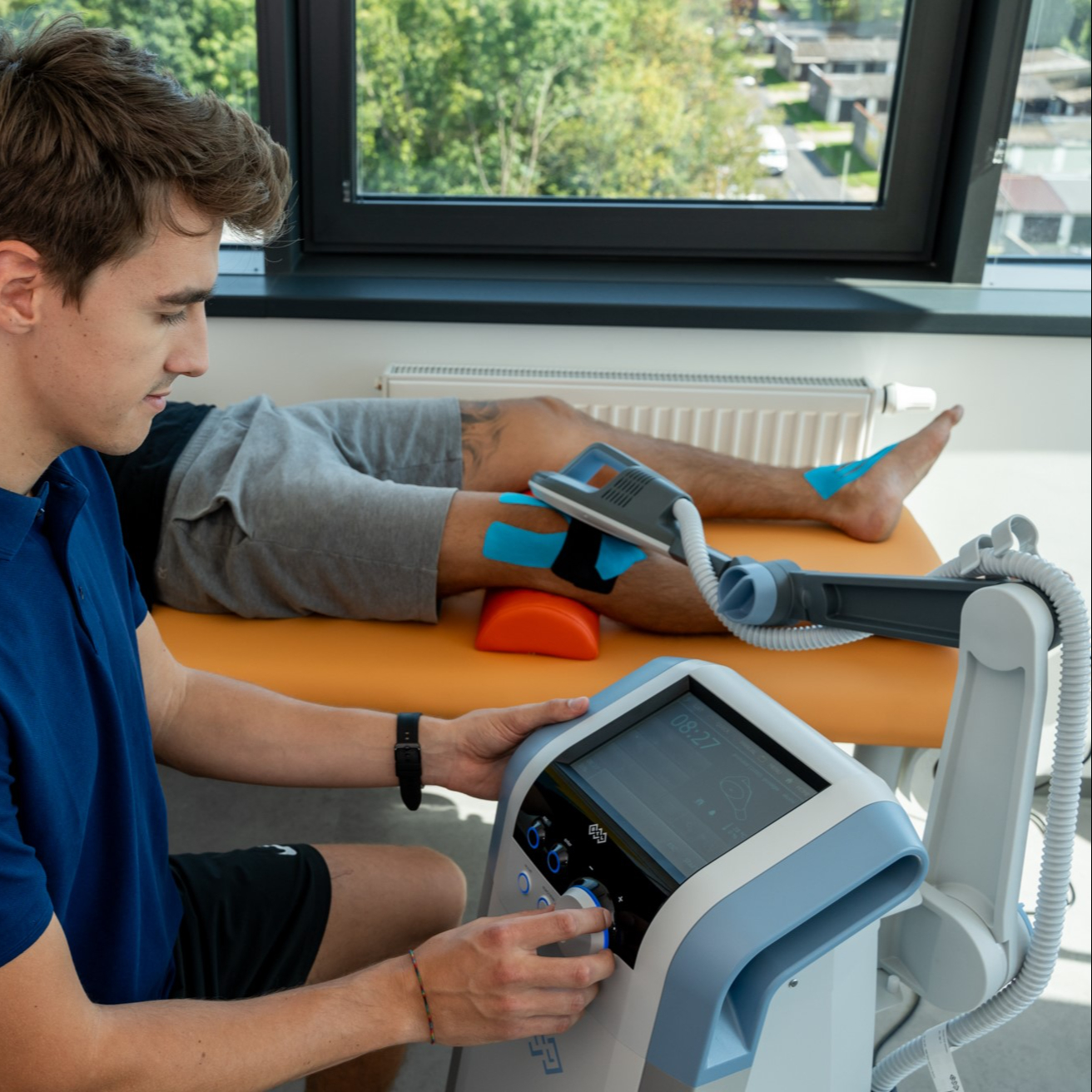 Přístrojová terapie ( High intensity Laser / Super Inductive sys
