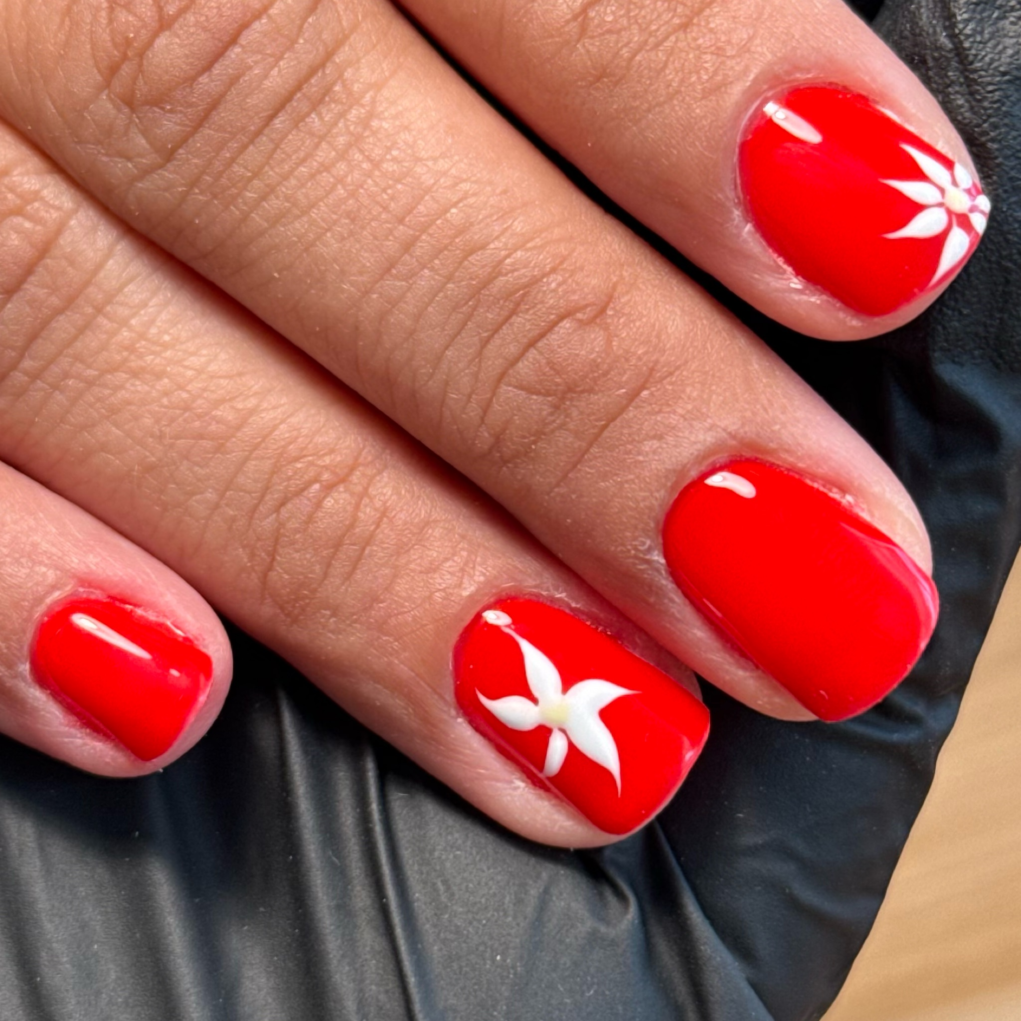 Manucure Russe + Vernis Semi-Permanent