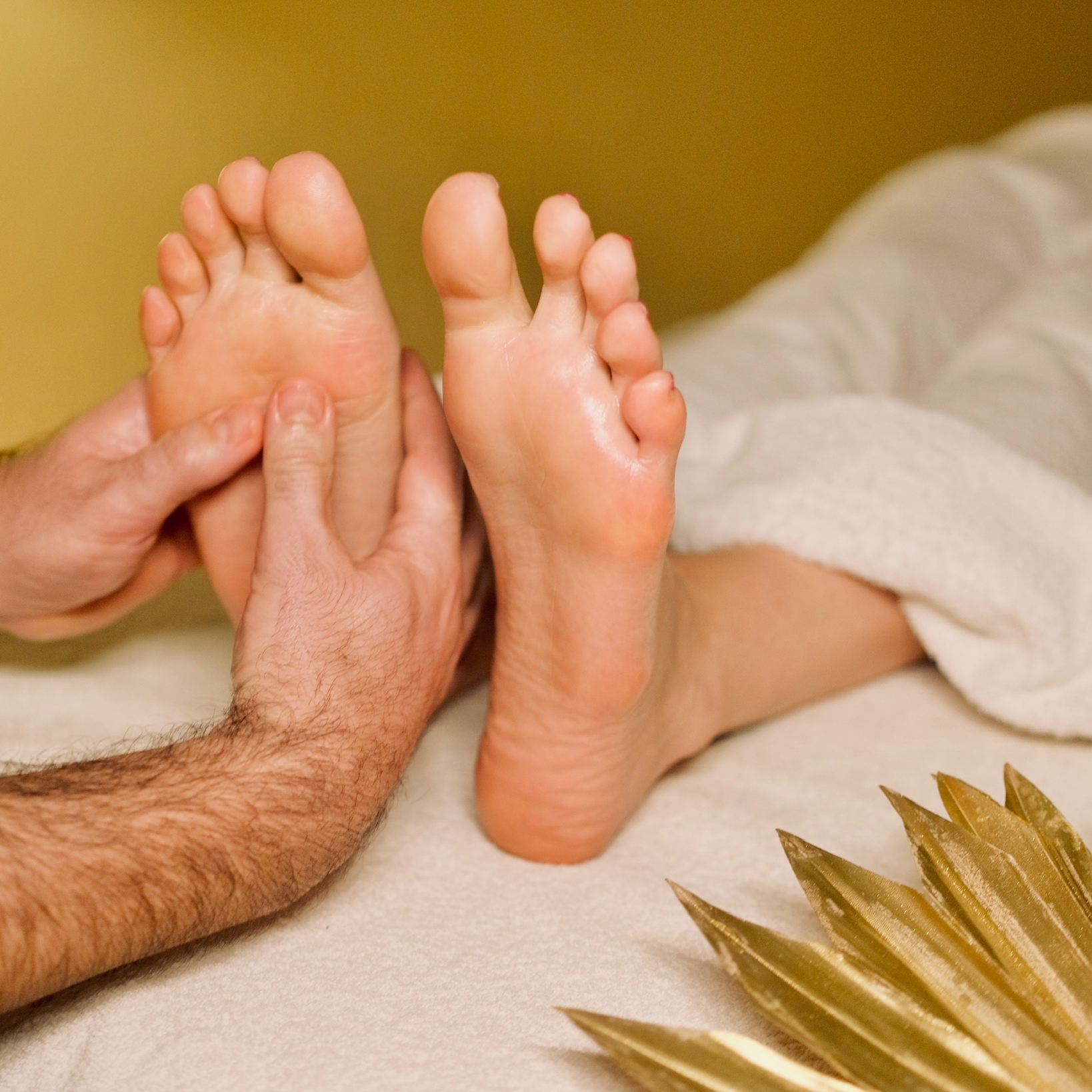 Svédmasszázs (láb+talp, 1 óra)