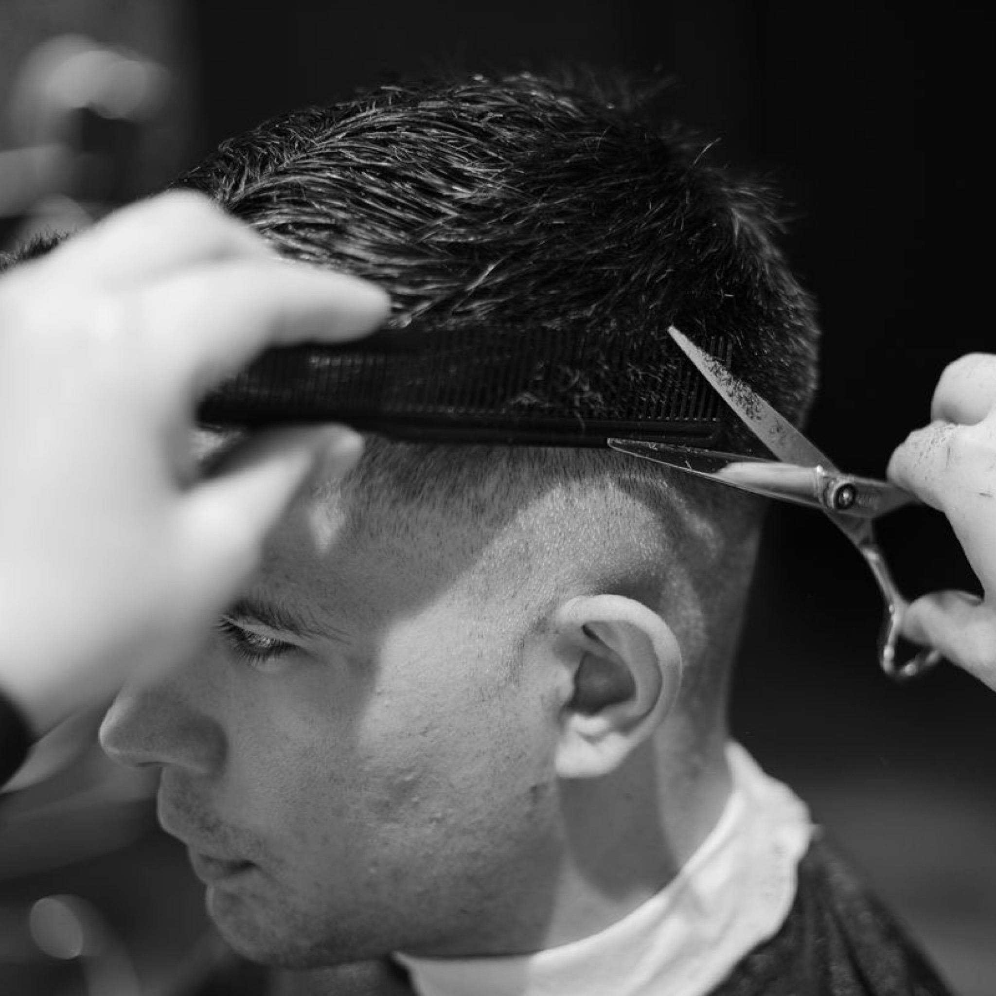 Men’s haircut (pánský barber střih vlasů)