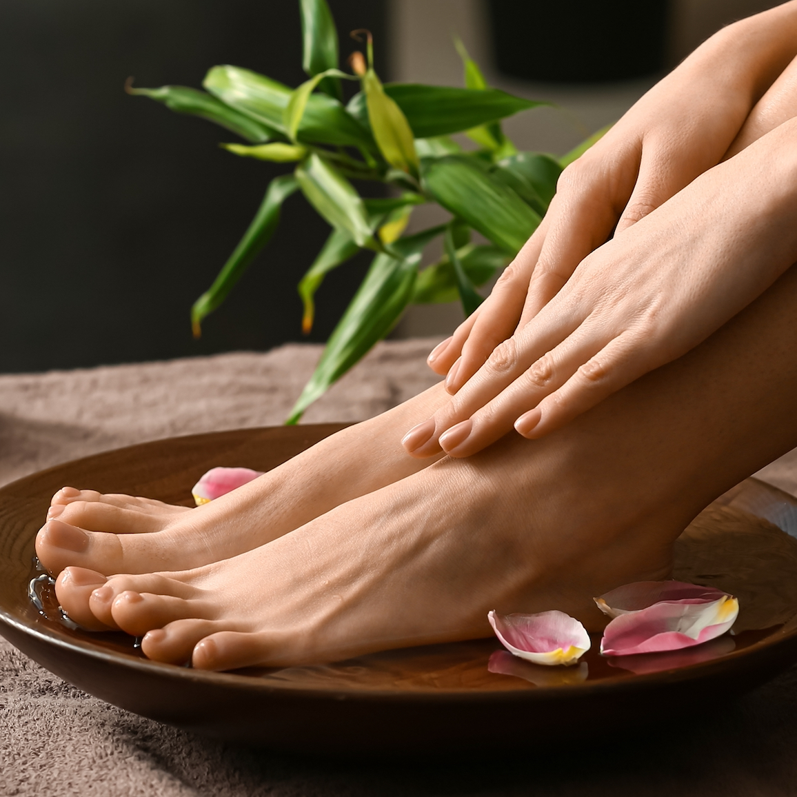 Manikúra + pedikúra rozšířená 120 min.