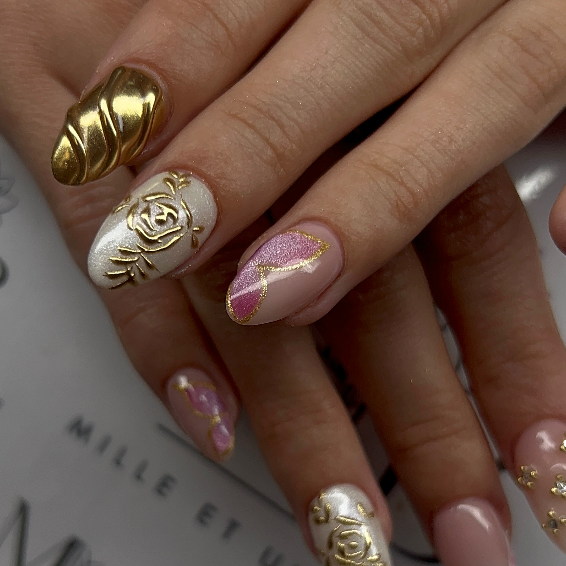 POSE GEL AVEC NAIL ART NIVEAU 2