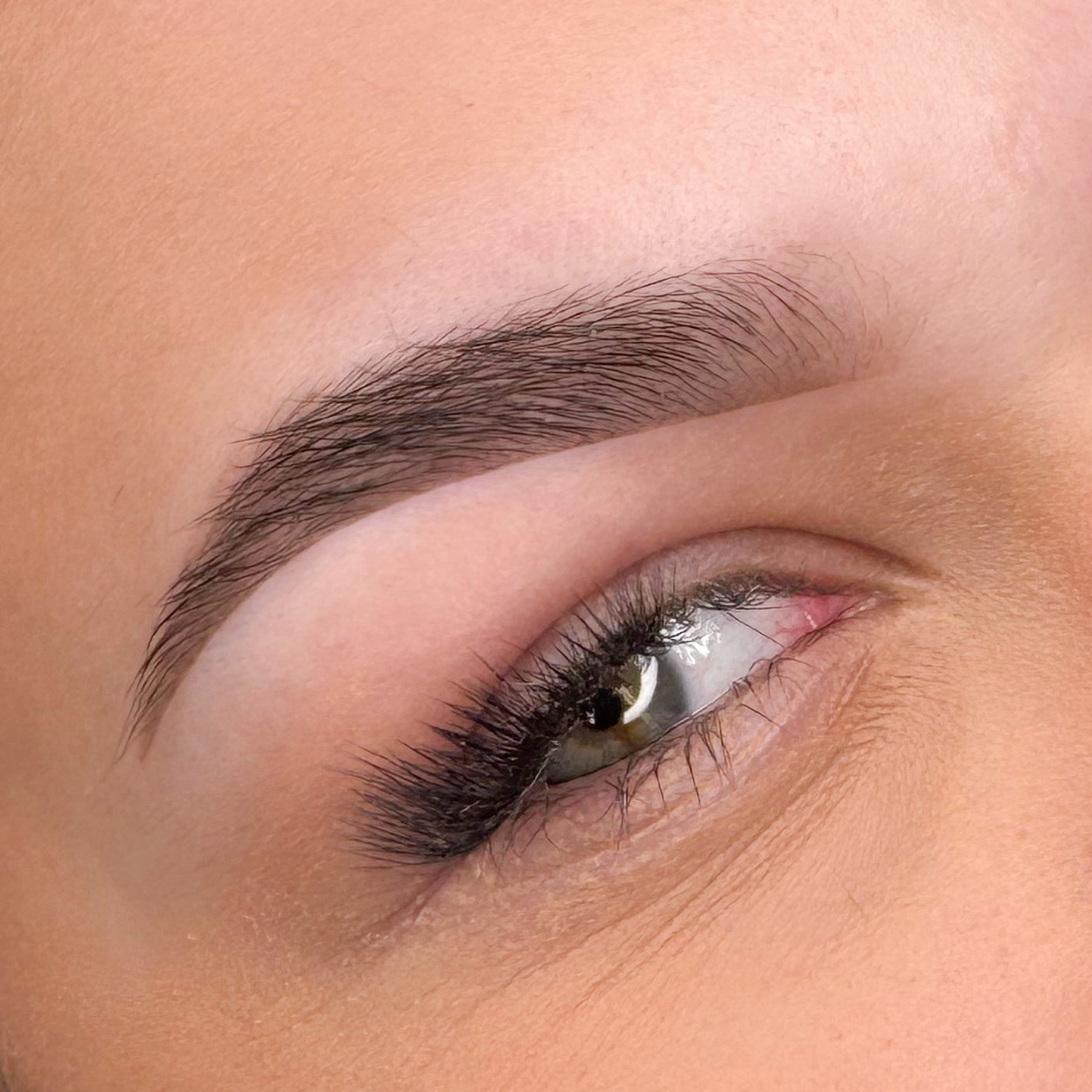 POWDER BROWS/ NEOPRAVUJEM STARÉ TETOVANIA TREBA POSLAT FOTO