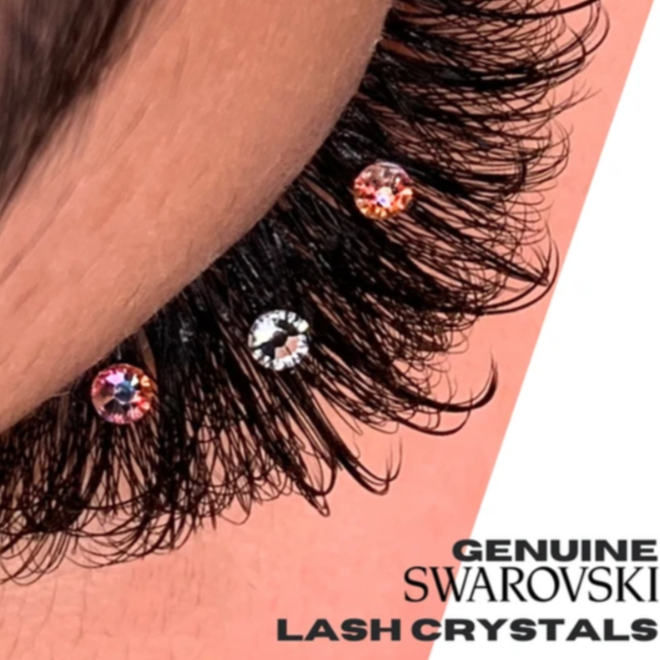 Aplikace kamínků do řas