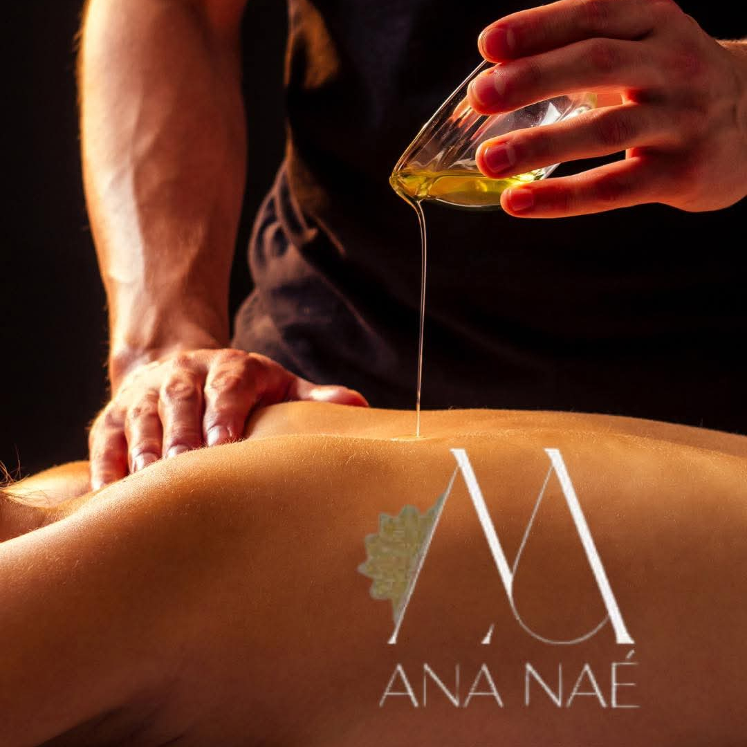 Massage corps aux huiles chaudes