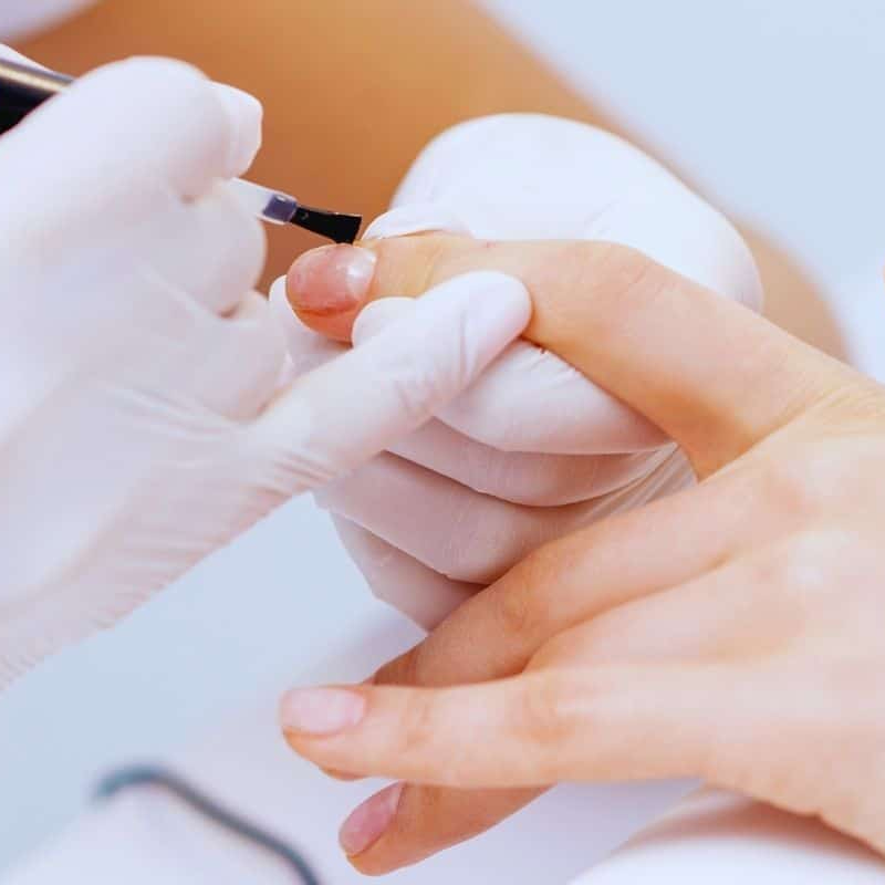 Pose sur ongles courts -3mm avec RETRAIT D'AILLEURS