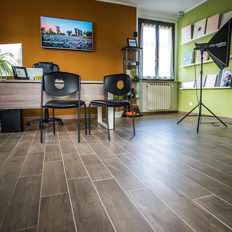 Presso il nostro studio di Zeccone in Via Papa Giovanni Paolo II