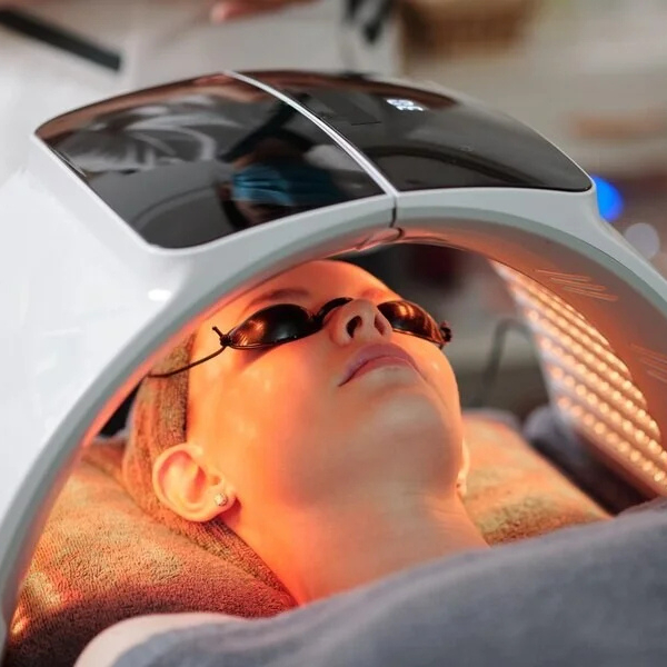 Gelaatsverzorging Basis met LEDlicht-therapie