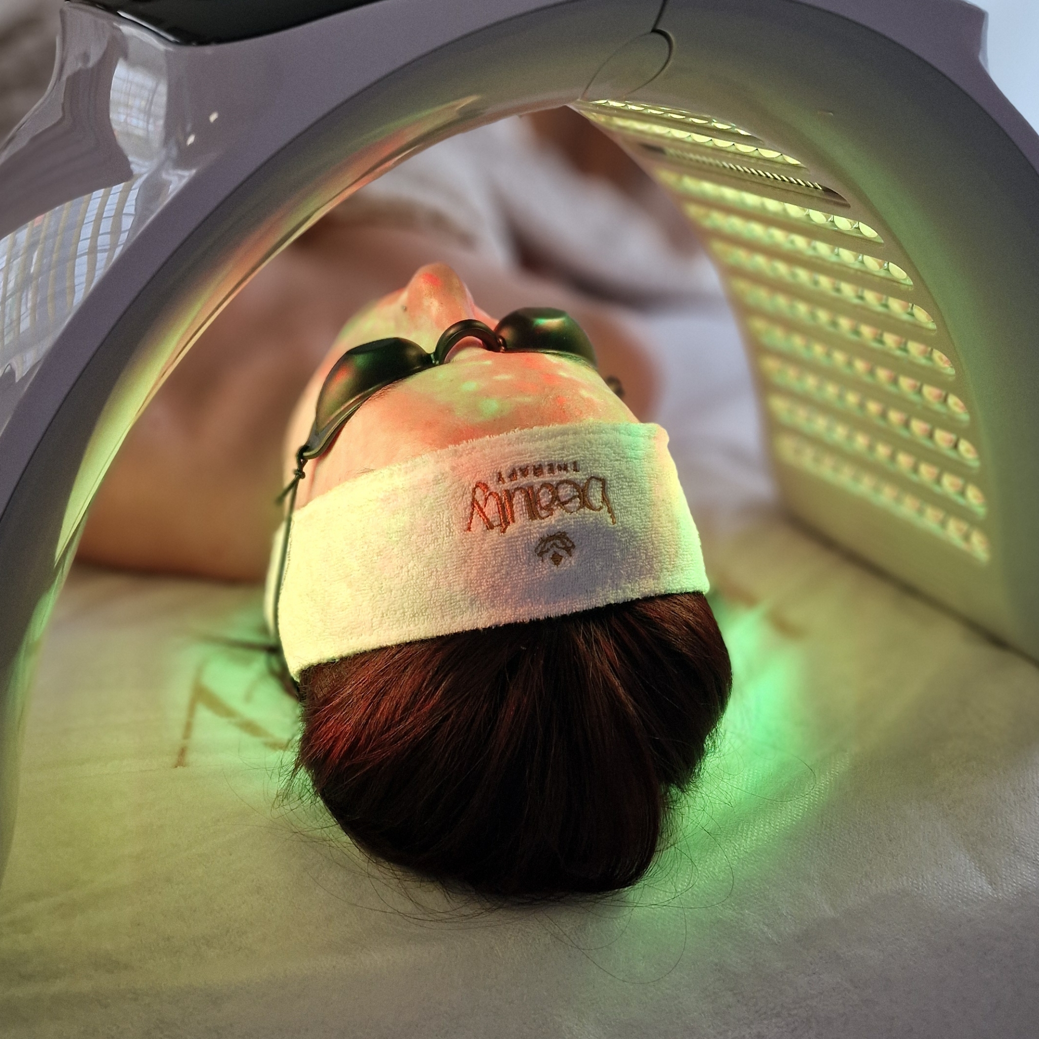 Endomodelingové ošetrenie pleti s LED terapiou
