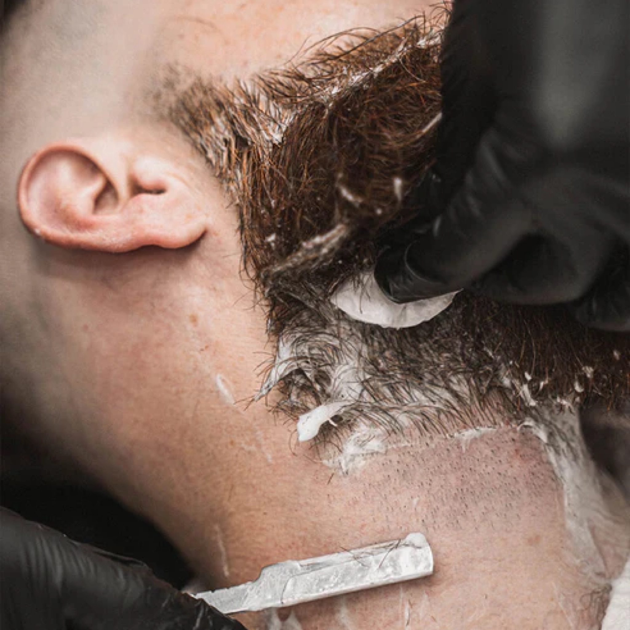 Hot Towel holení / Hot Towel Shave