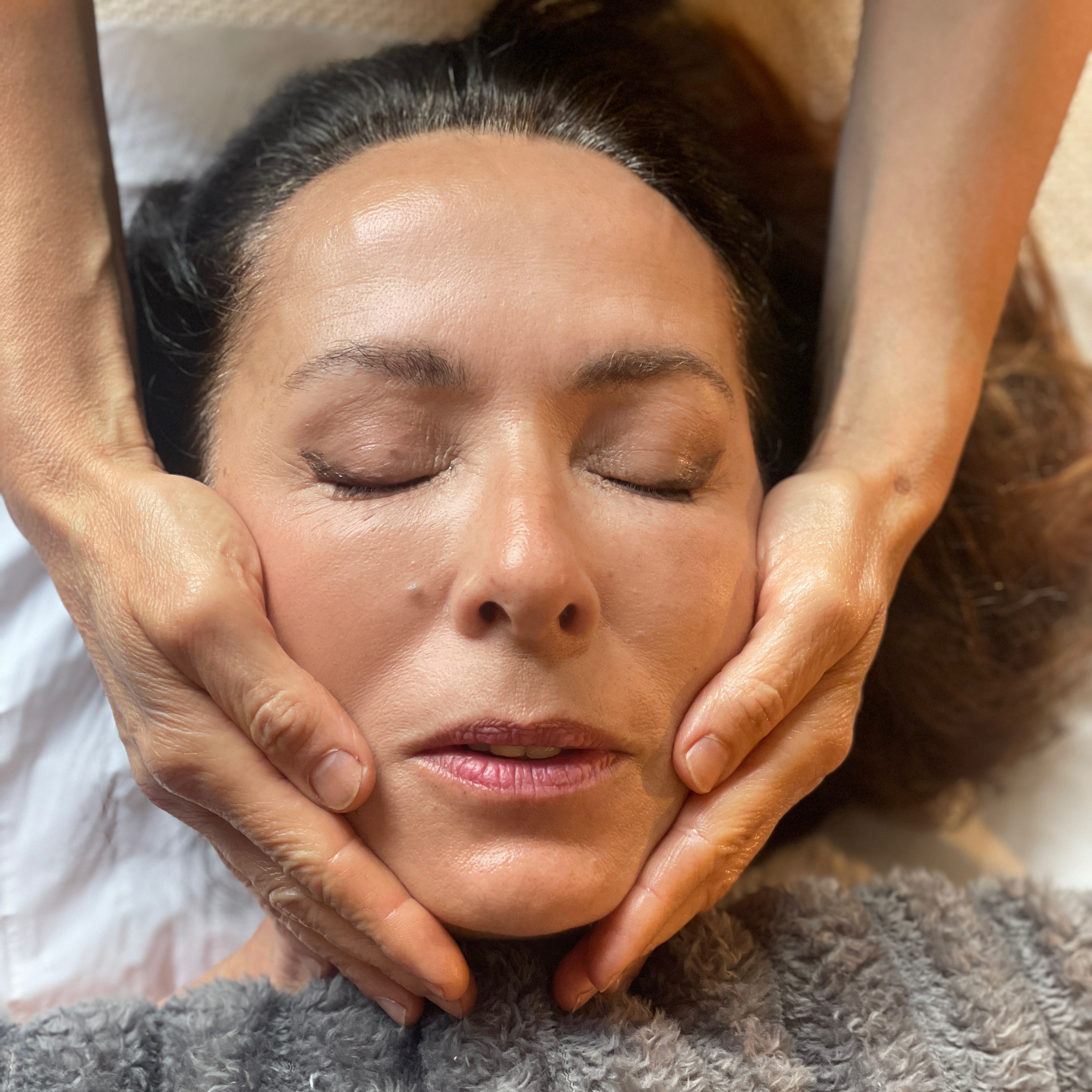 Indian Head Massage 45 minute