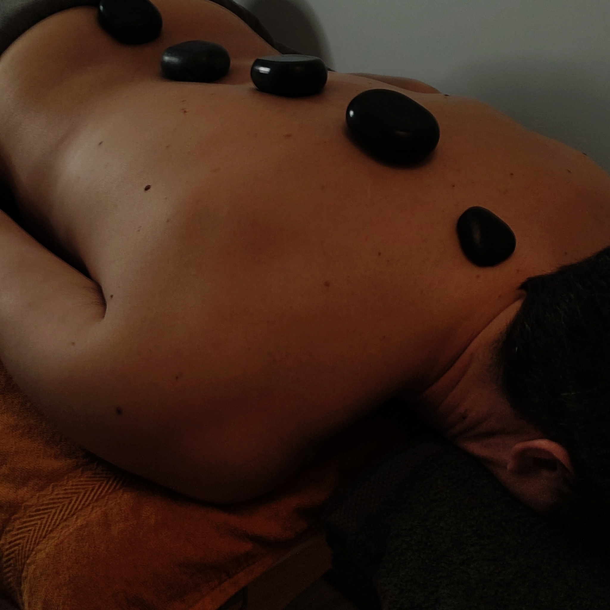 Massage Pierres Chaudes