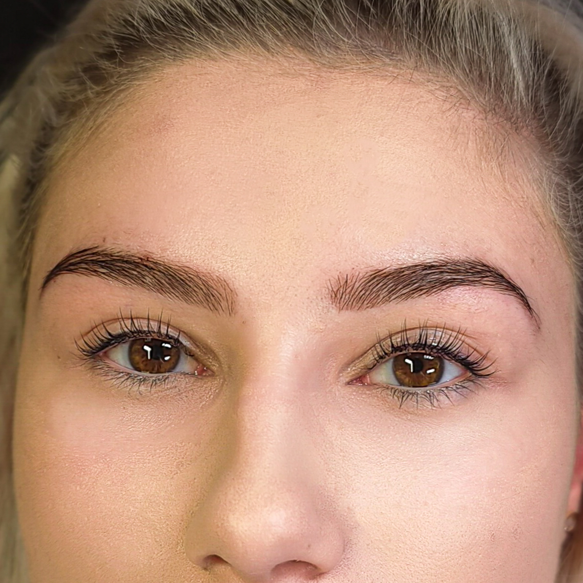 Obočí - Úprava a barva