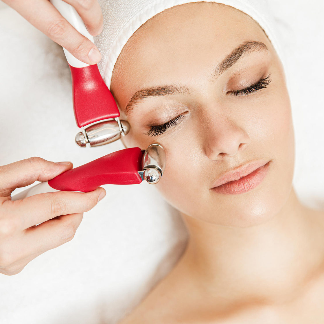 Guinot HYDRADERMIE YOUTH (Neinvazivní omlazení pleti)