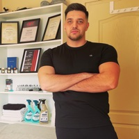 Korom Richárd masszőr