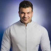 Dr.Rodrigo Schröder