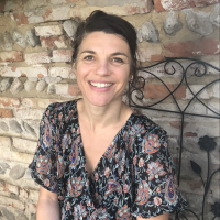Lise ROMAGNY - Massages - Constellations Familiales - Yoga