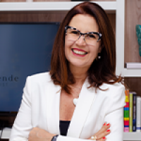 Adriana Rezende | Consultora de Imagem
