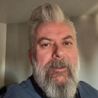 Gavin Senior Stylist