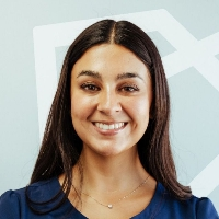 Ortodoncista Sharime Yagnam