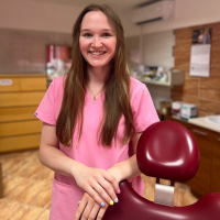 Dr. Pál Laura