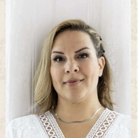 Szőllősi-Tázló Anna