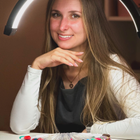 Aneta - nehty + pedikúra