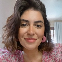 Dra. Larissa Bitencourt